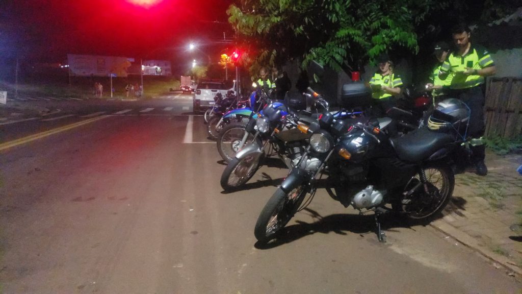 Operação de trânsito é realizada no Cascavel Velho