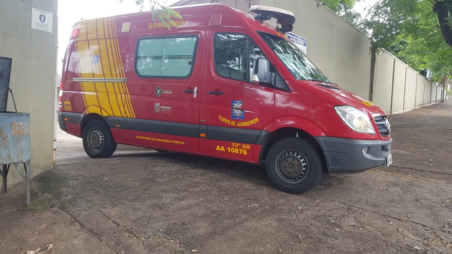 Mulher é socorrida pelo Siate no interior da Guarda Mirim