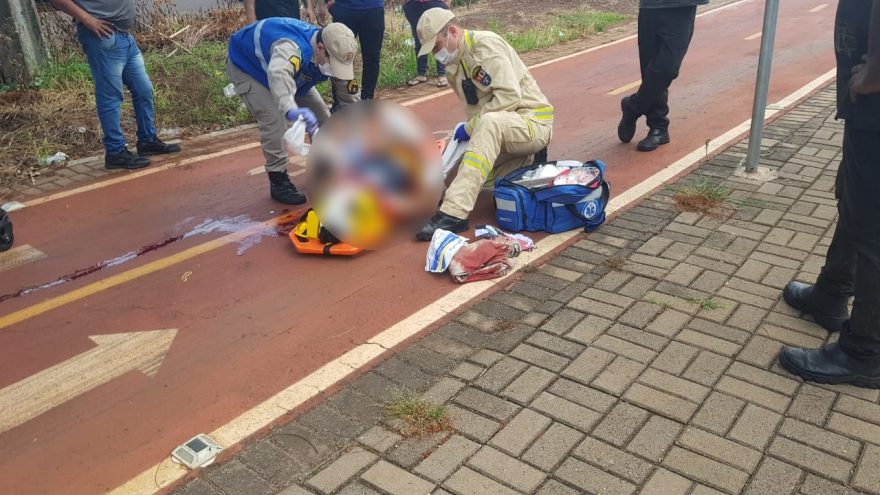 Adolescente fica em estado grave após cair de bicicleta no São Cristóvão