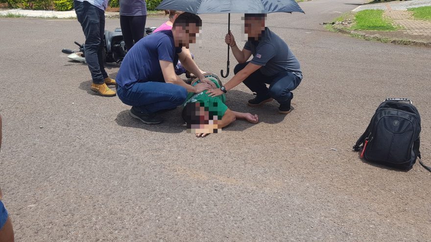Motociclista bate a cabeça em acidente de trânsito no Pioneiros Catarinenses