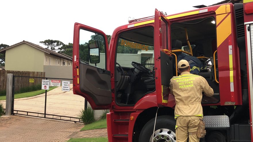 Cobra a solta: Bombeiros realizam buscas em condomínio fechado no Floresta