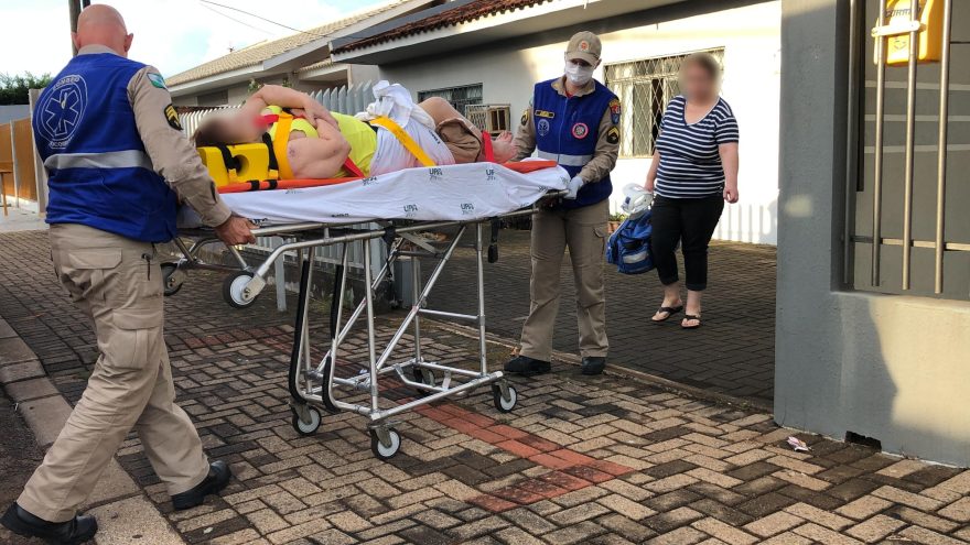 Idosa fica ferida ao sofrer queda no Jardim Tropical