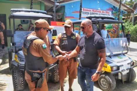 Polícia Militar recebe dois UTVs elétricos para reforço do policiamento na Ilha do Mel