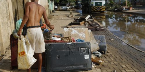 Imagem referente a Secretaria alerta sobre fraudes contra afetados pela chuva no RJ