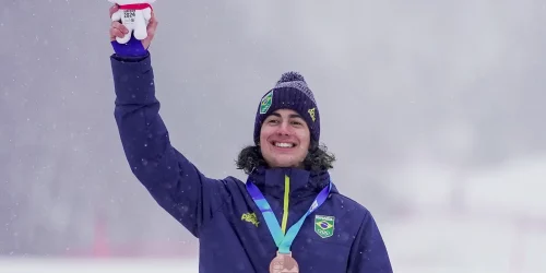 Imagem referente a Zion ganha medalha inédita em Jogos Olímpicos de Inverno