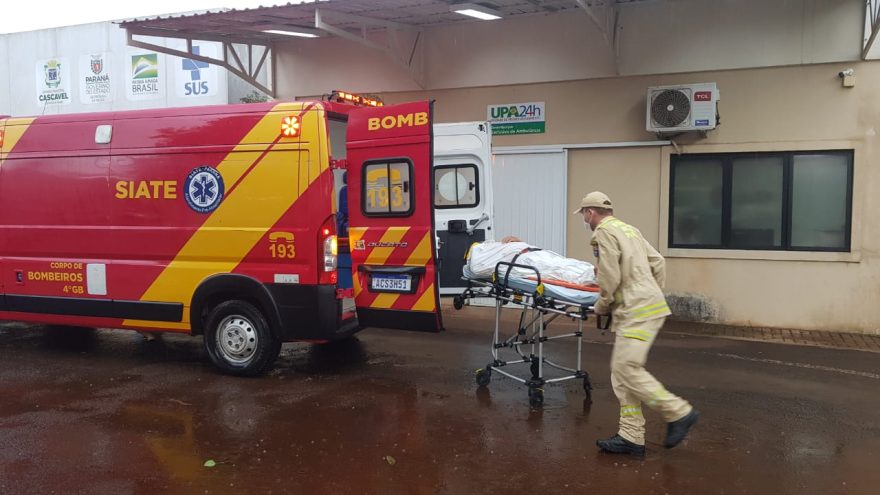 Mulher sofre ferimento no crânio em queda no Cataratas