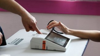 TRE-RJ faz campanha para concluir biometria de 4 milhões de eleitores