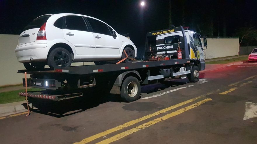 Veículo Citroen C3 com registro de furto é recuperado na Rua Fagundes Varela