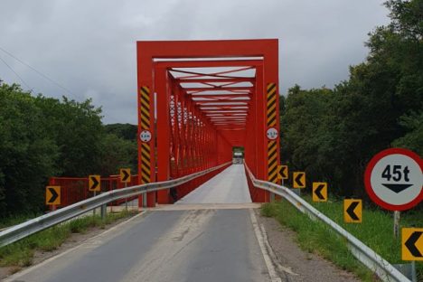 Estado conclui recuperação estrutural da ponte metálica entre Lapa e Campo do Tenente