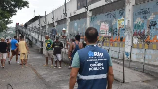 Órgãos públicos do Rio fazem operação para o fim da Feira de Acari