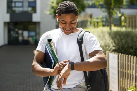 Quatro mil estudantes da UENP retornam às aulas nesta semana