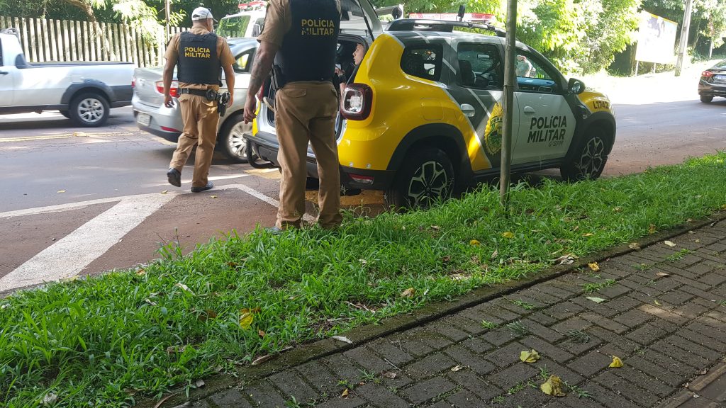 Polícia Militar reforça fiscalização durante operação de trânsito na Rua Manaus