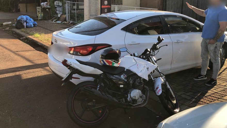 Elantra e moto se envolvem em acidente no Alto Alegre