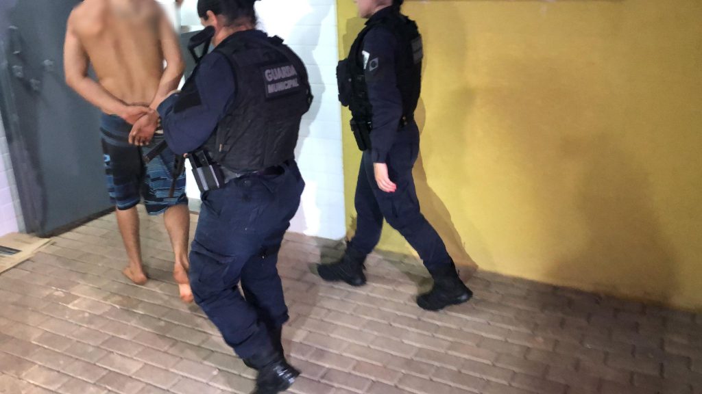 Após denúncia, condutor de Corsa é detido por embriaguez ao volante Após denúncia, condutor de Corsa é detido por embriaguez ao volante