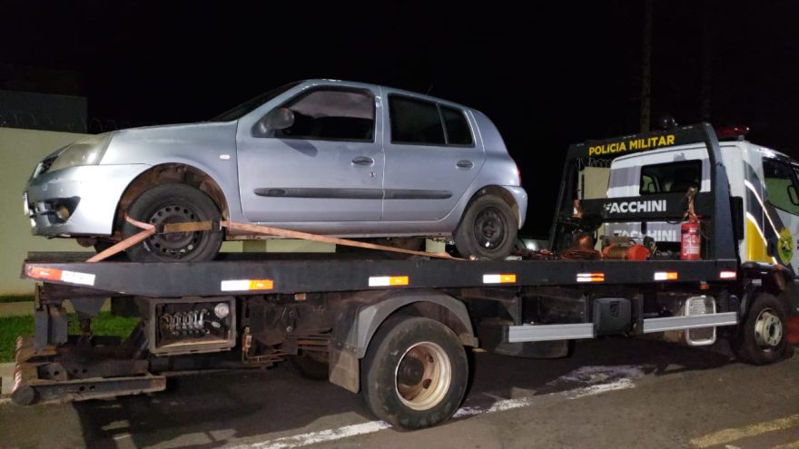 Clio com queixa de furto é localizado no bairro Universitário