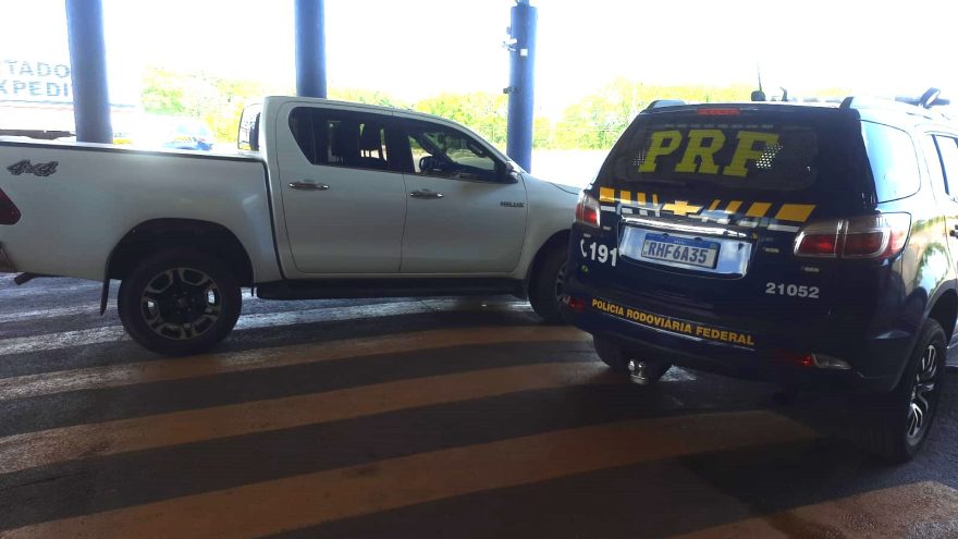 Hilux furtada é recuperada com adolescente em Guaíra
