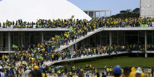 Imagem referente a 8 de janeiro: MPF arquiva investigações contra Ibaneis e Torres