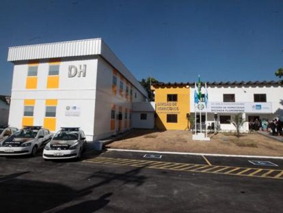 Chocante: homem confessa ter asfixiado e enterrado ex-companheira viva em sua própria casa Imagem referente a Chocante: homem confessa ter asfixiado e enterrado ex-companheira viva em sua própria casa