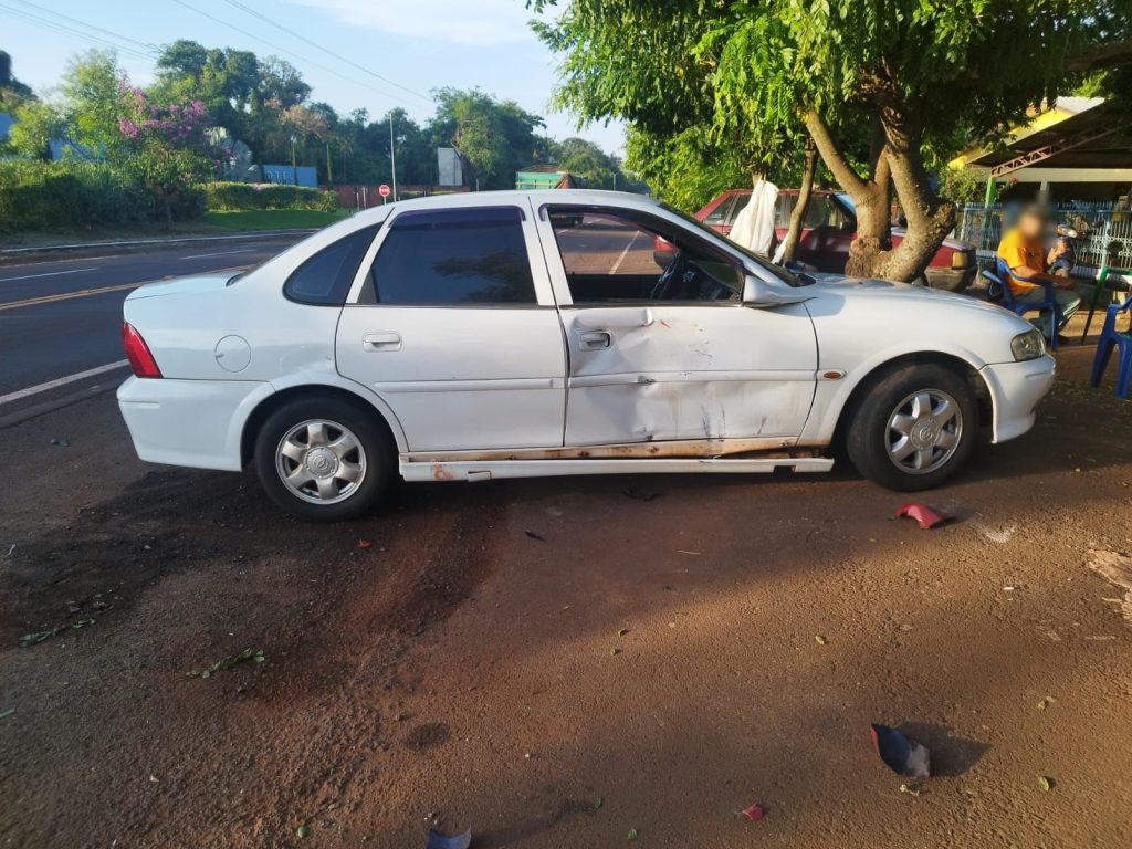 Colisão entre Biz e Vectra deixa jovem gravemente ferida na PR-317 em Santa Helena Colisão entre Biz e Vectra deixa jovem gravemente ferida na PR-317 em Santa Helena