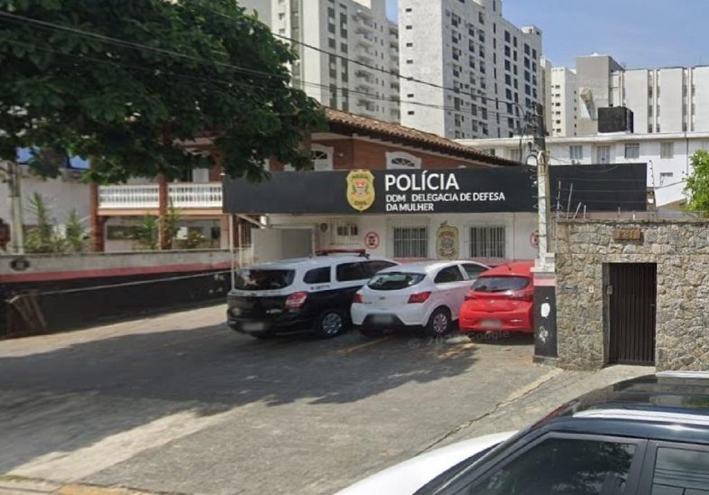 Mulher diz ter sido dopada e estuprada por 12 policiais militares no litoral de SP Mulher diz ter sido dopada e estuprada por 12 policiais militares no litoral de SP
