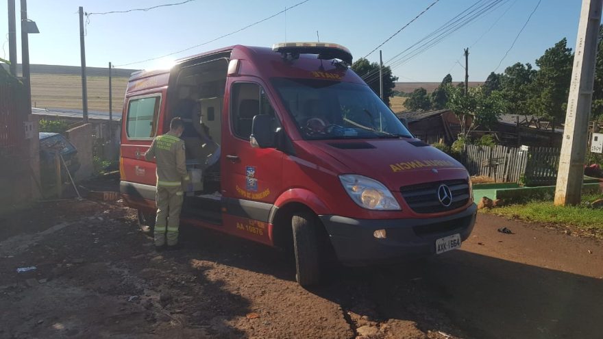 Gestante é socorrida pelo Siate após ser agredida no Cascavel Velho