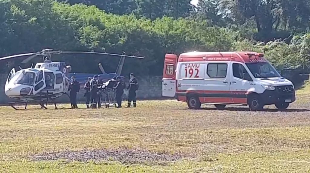Paciente de Jesuítas é transferido de helicóptero ao HUOP, em Cascavel Paciente de Jesuítas é transferido de helicóptero ao HUOP, em Cascavel