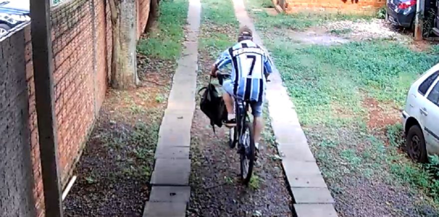 Enjoado! Ladrão furta bicicleta elétrica no Periolo
