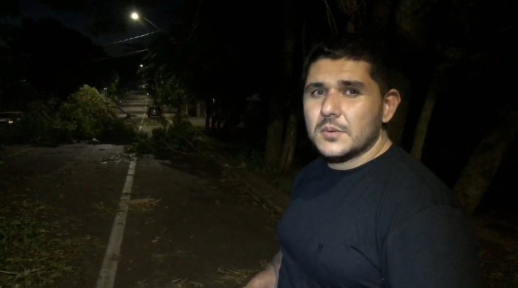 Temporal: após quase um dia, Rua Guaracas segue interditada e morador faz apelo Temporal: após quase um dia, Rua Guaracas segue interditada e morador faz apelo