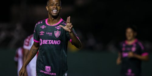Fluminense tenta manter liderança do Carioca diante do Sampaio Corrêa