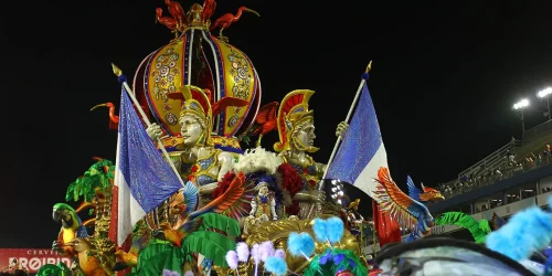 Imagem referente a Camisa Verde e Branco abre hoje desfile do grupo especial em SP