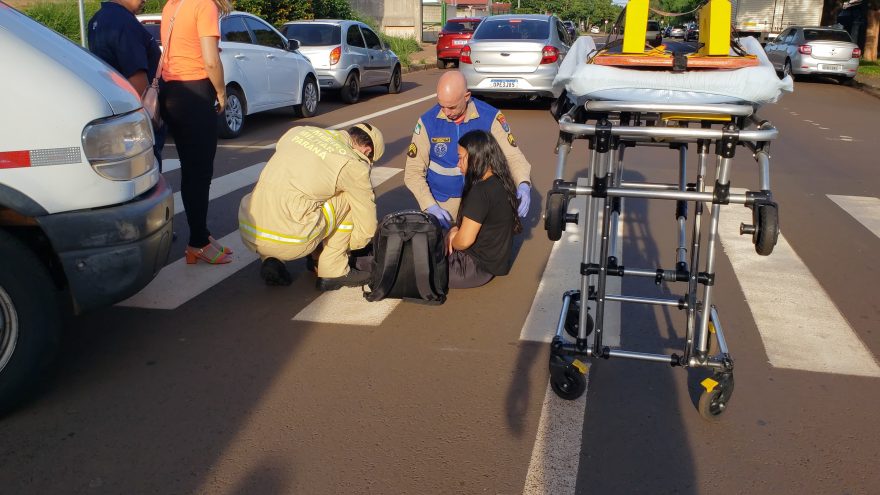 Ciclista fica ferida após colisão com Van no Bairro Santo Onofre