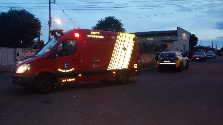 Motociclista fratura a perna ao cair de moto no Bairro Interlagos