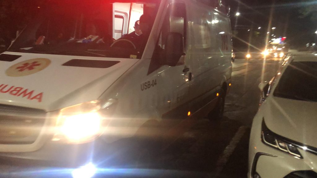 Jovem passa mal e precisa ser socorrido pelo Samu no Bairro Ciro Nardi Jovem passa mal e precisa ser socorrido pelo Samu no Bairro Ciro Nardi