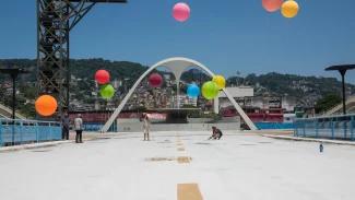 Sambódromo do Rio completa 40 anos com evolução de desfiles