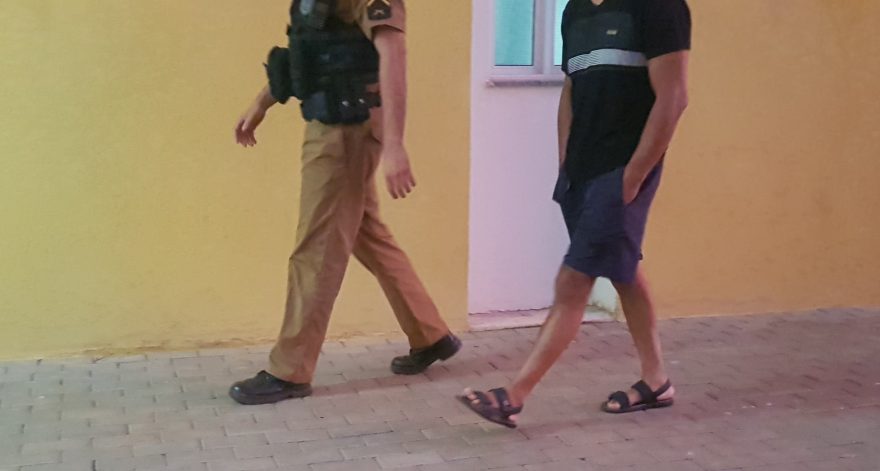 Marido bate na esposa e é preso no bairro Cataratas