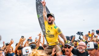 Filipe Toledo anuncia pausa temporária no Circuito Mundial de Surfe