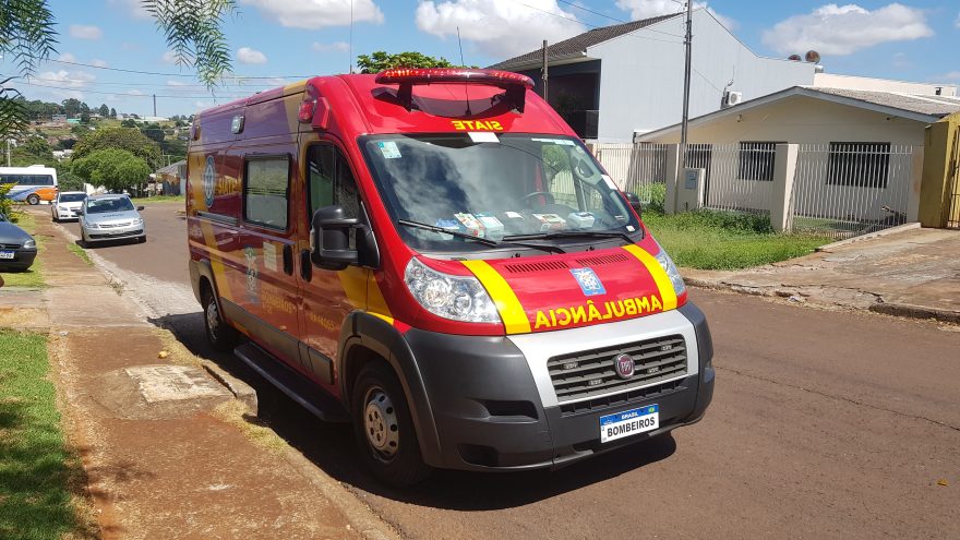 Idosa fica ferida ao cair de escada no bairro Brasília