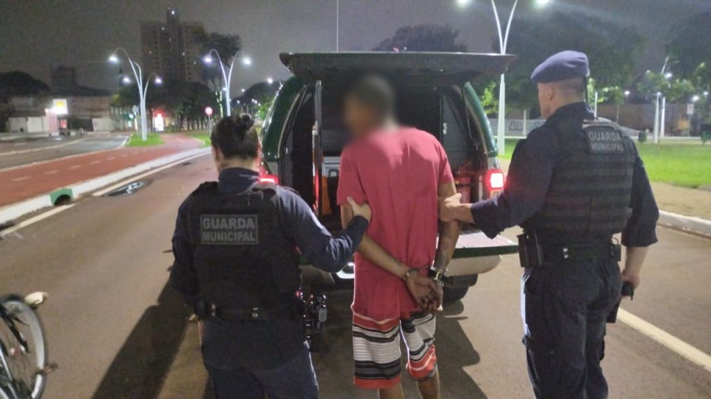 Procurado pelo crime de roubo é detido pela GM no Centro
