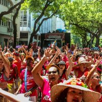 Imagem referente a Quizomba faz último desfile do carnaval de rua de 2024 pregando o amor