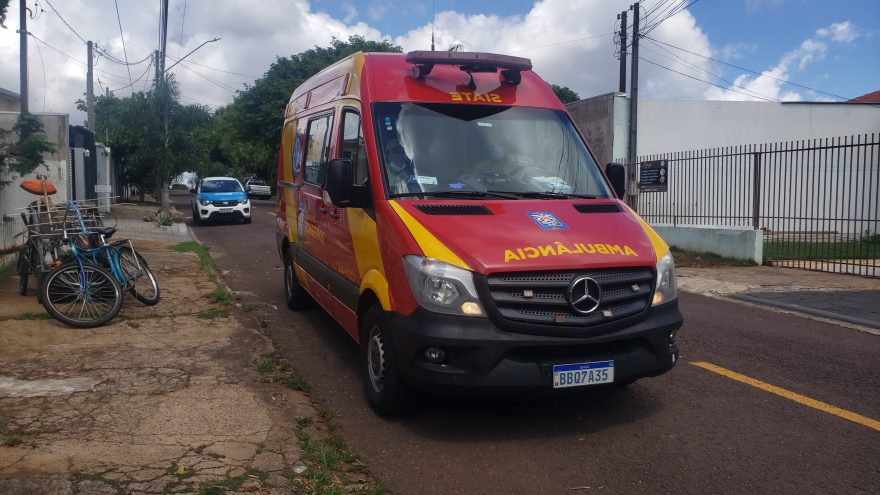 Manuseando lixadeira, homem corta o braço e precisa ser socorrido pelo Siate