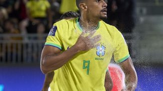 Brasil derrota Portugal e avança no Mundial de Beach Soccer