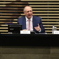 Imagem referente a Alckmin diz que posição do presidente Lula é pela paz na Palestina