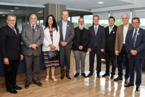 Universidades estaduais e TCE firmam parceria para projetos de extensão sobre fiscalização