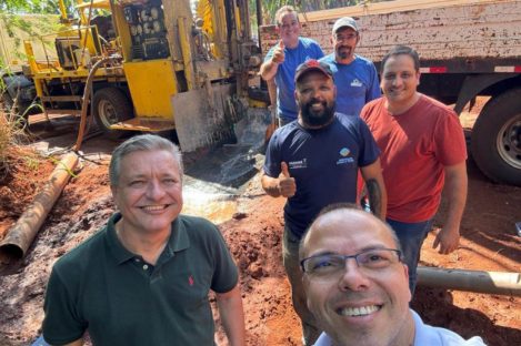 Com novo poço, IAT viabiliza água potável para metade da população de Itambaracá