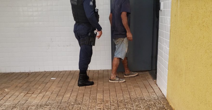 No Brasmadeira, GM detém homem com mandado de prisão em aberto pelo crime de receptação