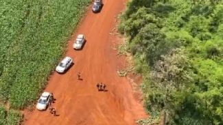 Imagens aéreas mostram ação policial durante cerco aos assaltantes na BR-369