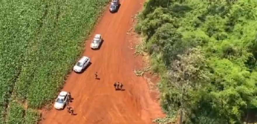Imagens aéreas mostram ação policial durante cerco aos assaltantes na BR-369