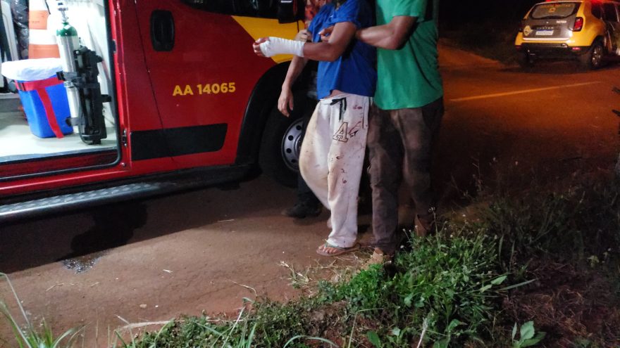 Padrasto é preso após agredir mãe e filho a golpes de facão no Conjunto Riviera