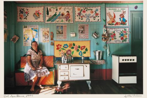 “Antes e agora, longe e aqui dentro”: MON mergulha no acervo em exposição inédita