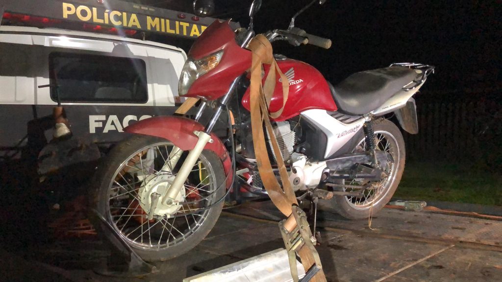 Motocicleta é recuperada pela PM na PR-586 após denúncia